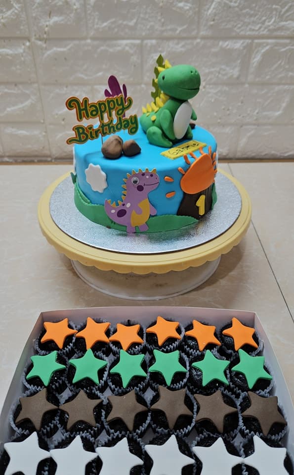 Dinosaur Birthday Cake